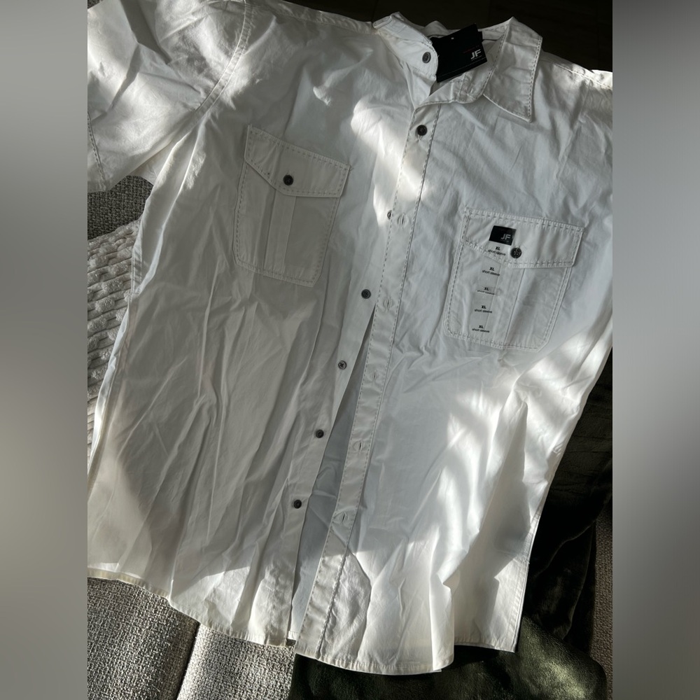 NWT Mens Button Up